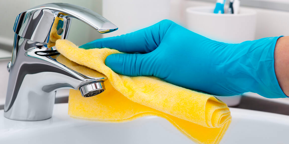 Bathroom cleaning & disinfecting